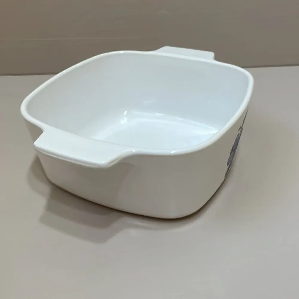 CORNINGWARE‎ 1.5 QUART BAKING DISH IN GRAPE MOTIF